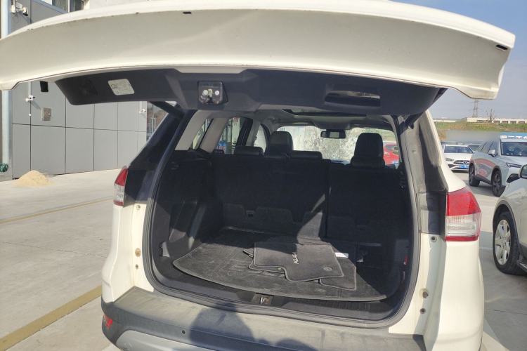 Used Ford Kuga 2015 2.0L GTDi Four-Wheel Drive Prestige Model Trunk