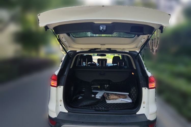 Used Ford Kuga 2015 1.5L GTDi Two-Wheel Drive Fashion Edition Trunk