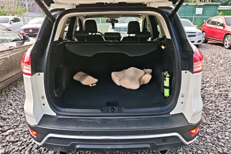Used Ford Kuga 2015 1.5L GTDi Four-Wheel-Drive Elite Model Trunk