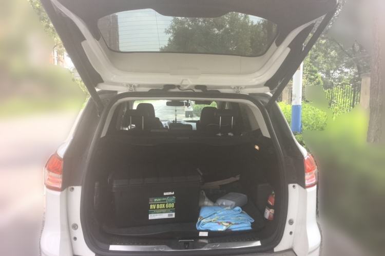Used Ford Kuga 2015 2.0L GTDi Four-Wheel-Drive Sport Model Trunk