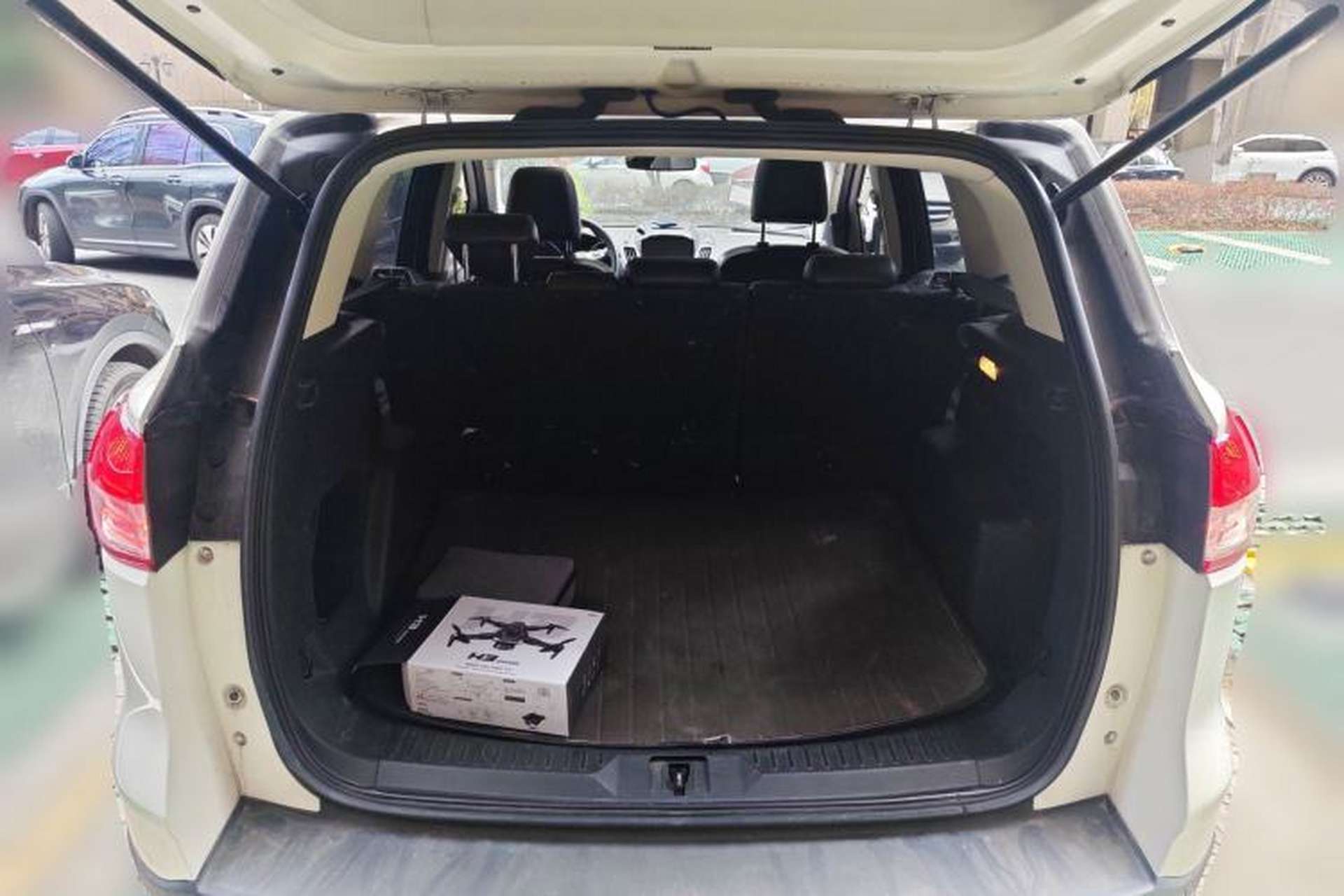 Used Ford Kuga 2015 1.5L GTDi Two-Wheel Drive Fashion Edition Trunk