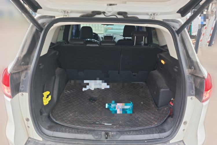 Used Ford Kuga 2015 1.5L GTDi Four-Wheel-Drive Elite Model Trunk