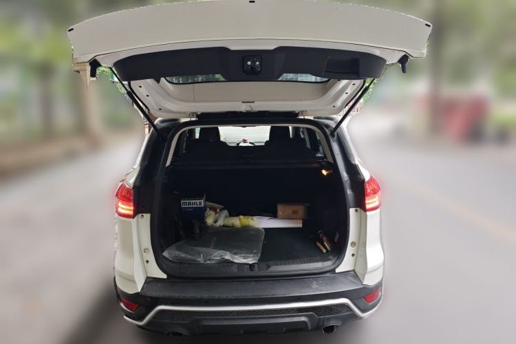 Used Ford Kuga 2015 1.5L GTDi Two-Wheel Drive Fashion Edition Trunk