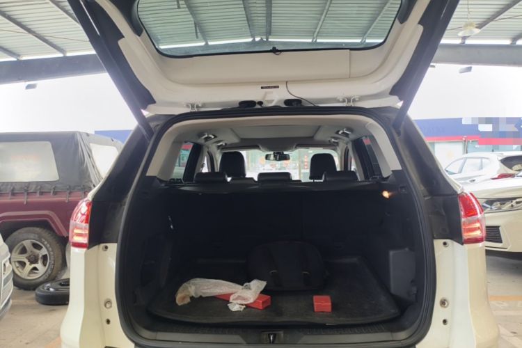 Used Ford Kuga 2015 1.5L GTDi Four-Wheel-Drive Elite Model Trunk