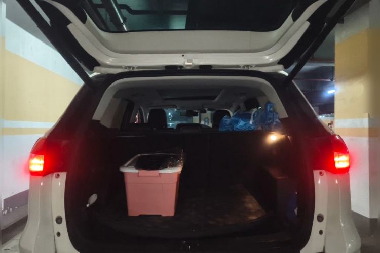 Used Ford Kuga 2015 2.0L GTDi Four-Wheel Drive Elite Model Trunk