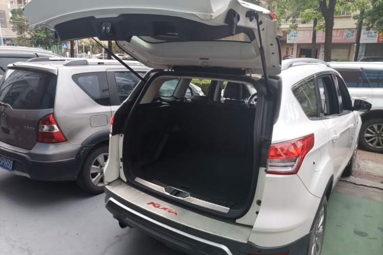 Used Ford Kuga 2015 1.5L GTDi Two-Wheel Drive Fashion Edition Trunk