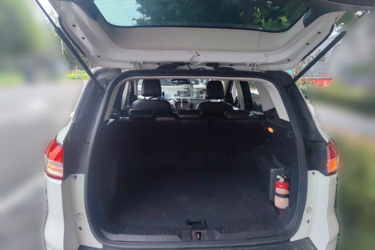 Used Ford Kuga 2015 1.5L GTDi Two-Wheel Drive Fashion Edition Trunk