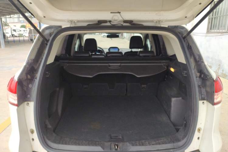 Used Ford Kuga 2015 1.5L GTDi Two-Wheel Drive Fashion Edition Trunk