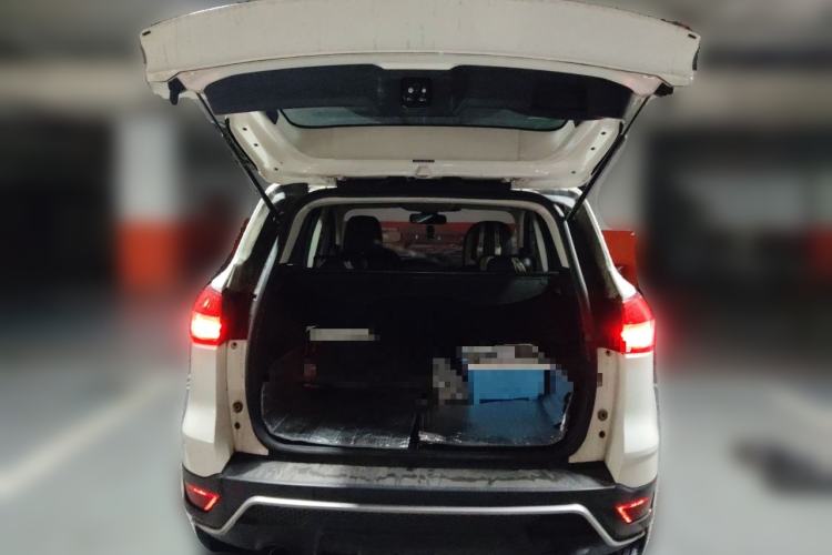 Used Ford Kuga 2015 1.5L GTDi Two-Wheel Drive Fashion Edition Trunk