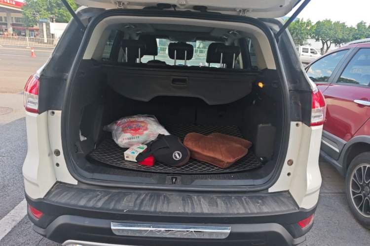 Used Ford Kuga 2015 1.5L GTDi Two-Wheel Drive Fashion Edition Trunk