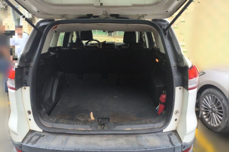 Used Ford Kuga 2015 1.5L GTDi Two-Wheel-Drive Comfort Model Trunk