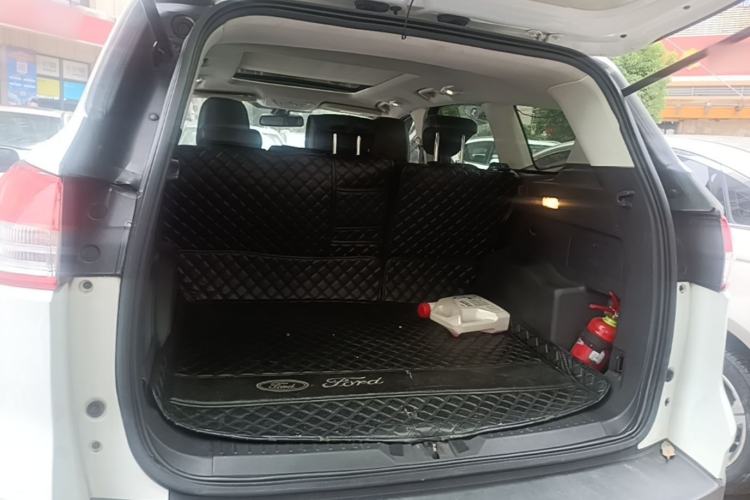 Used Ford Kuga 2015 1.5L GTDi Two-Wheel Drive Fashion Edition Trunk