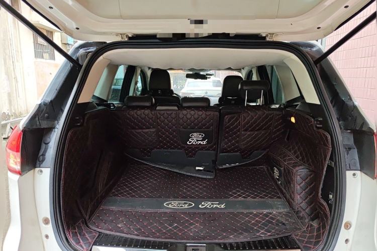 Used Ford Kuga 2015 1.5L GTDi Two-Wheel Drive Fashion Edition Trunk