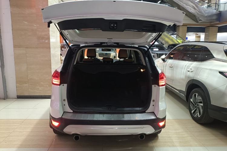 Used Ford Kuga 2015 1.5L GTDi Two-Wheel Drive Fashion Edition Trunk