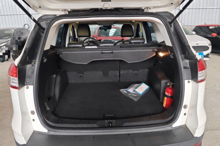 Used Ford Kuga 2015 1.5L GTDi Two-Wheel Drive Fashion Edition Trunk