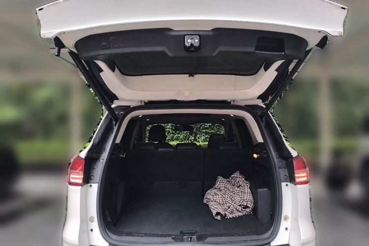 Used Ford Kuga 2015 1.5L GTDi Four-Wheel-Drive Elite Model Trunk