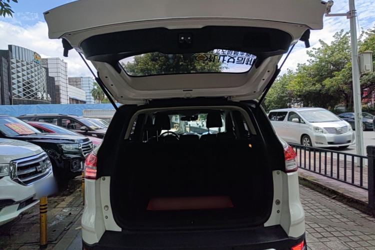 Used Ford Kuga 2015 1.5L GTDi Two-Wheel Drive Fashion Edition Trunk