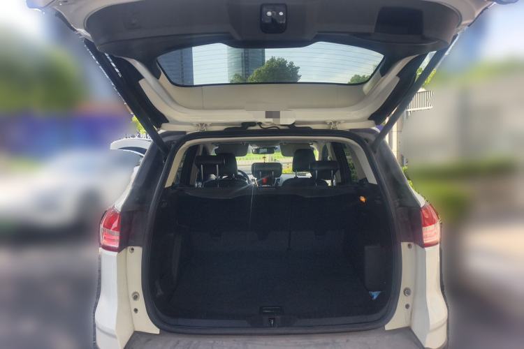 Used Ford Kuga 2015 2.0L GTDi Four-Wheel Drive Elite Model Trunk