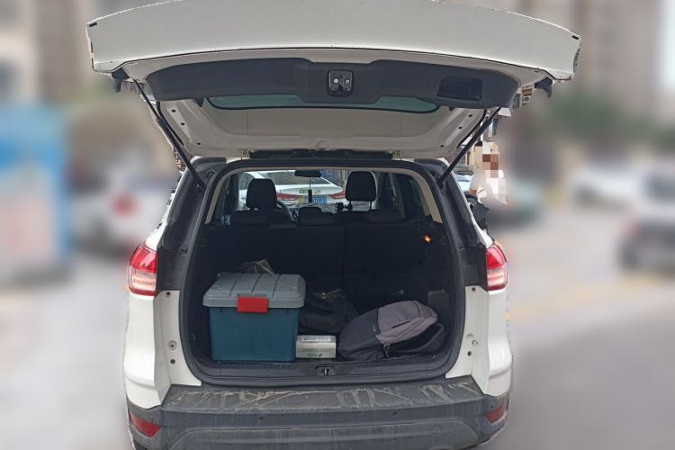Used Ford Kuga 2015 1.5L GTDi Two-Wheel-Drive Comfort Model Trunk