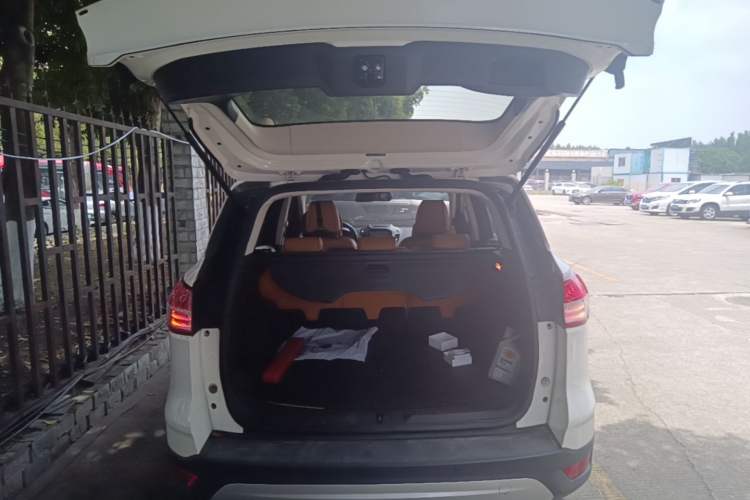 Used Ford Kuga 2015 1.5L GTDi Two-Wheel Drive Fashion Edition Trunk