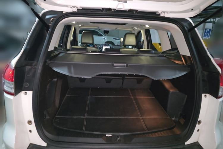 Used Ford Kuga 2015 1.5L GTDi Two-Wheel Drive Fashion Edition Trunk