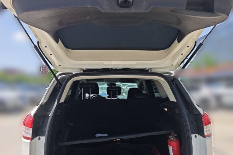 Used Ford Kuga 2015 1.5L GTDi Two-Wheel-Drive Comfort Model Trunk