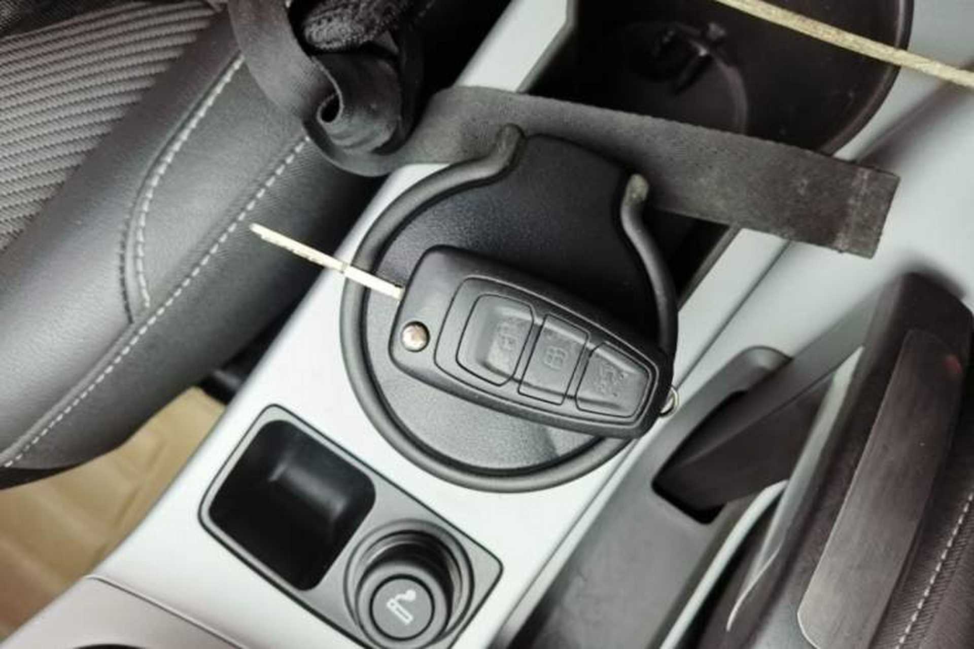 Used Ford Kuga 2015 1.5L GTDi Two-Wheel Drive Fashion Edition Vehicle Key