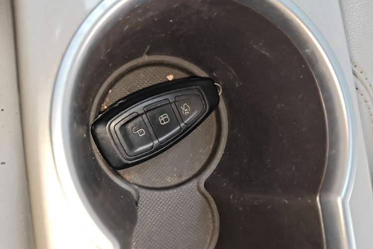 Used Ford Kuga 2015 2.0L GTDi Four-Wheel Drive Elite Model Vehicle Key