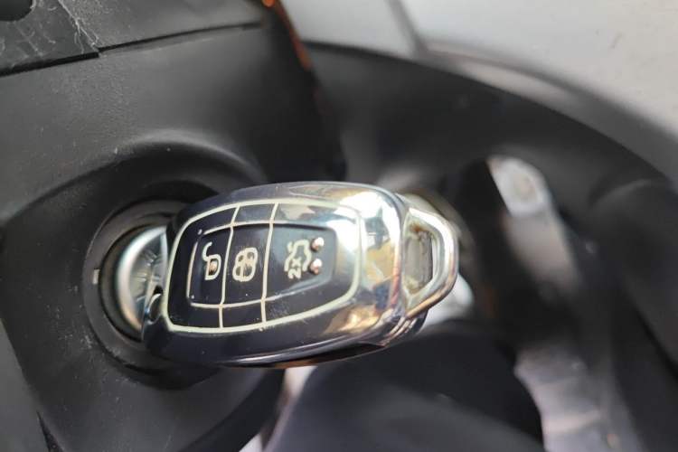 Used Ford Kuga 2015 1.5L GTDi Two-Wheel Drive Fashion Edition Vehicle Key
