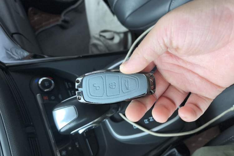 Used Ford Kuga 2015 2.0L GTDi Four-Wheel-Drive Sport Model Vehicle Key