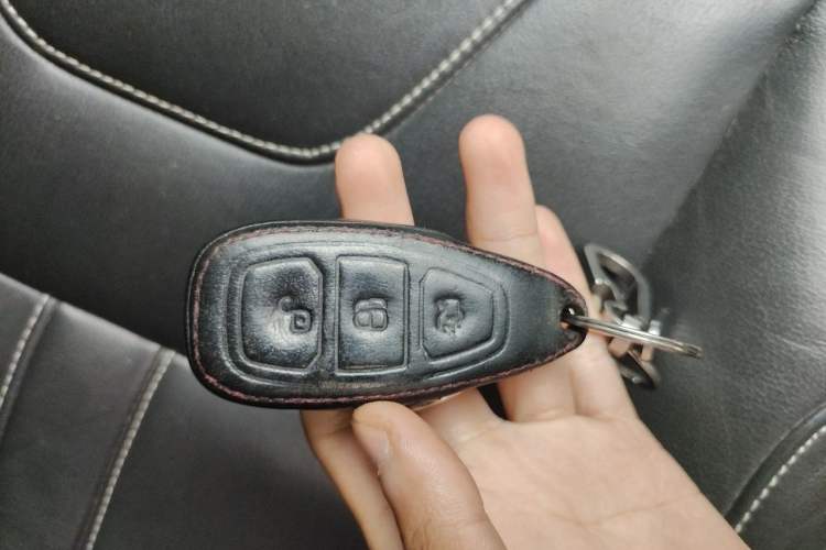 Used Ford Kuga 2015 2.0L GTDi Four-Wheel-Drive Sport Model Vehicle Key