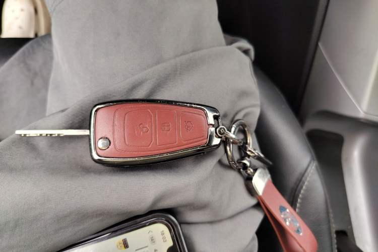 Used Ford Kuga 2015 1.5L GTDi Two-Wheel Drive Fashion Edition Vehicle Key