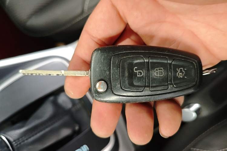 Used Ford Kuga 2015 1.5L GTDi Two-Wheel Drive Fashion Edition Vehicle Key