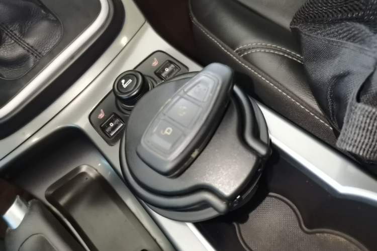 Used Ford Kuga 2015 2.0L GTDi Four-Wheel Drive Elite Model Vehicle Key