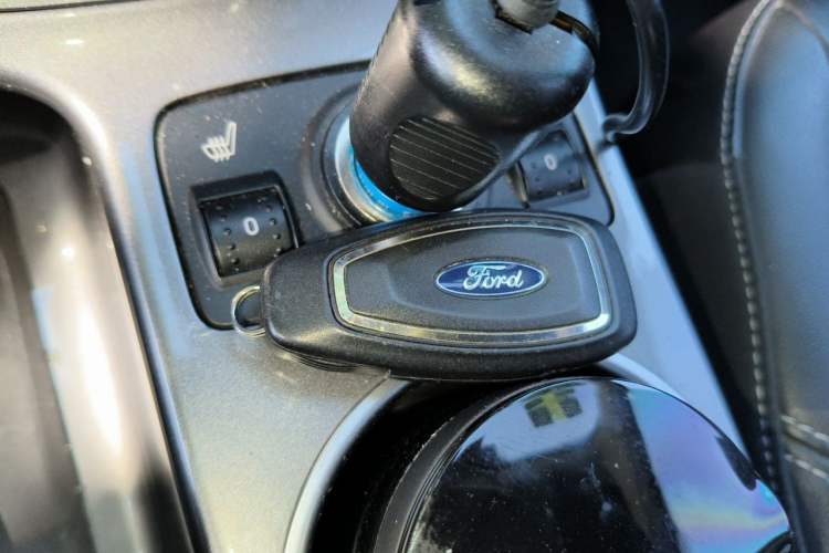 Used Ford Kuga 2015 1.5L GTDi Four-Wheel-Drive Elite Model Vehicle Key
