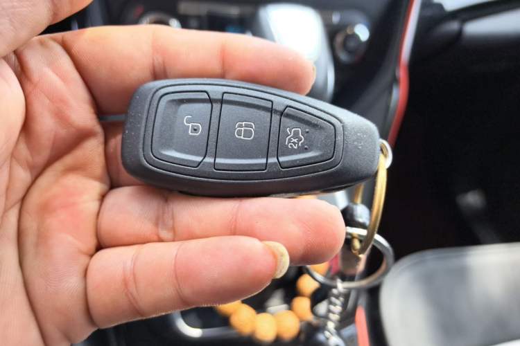 Used Ford Kuga 2015 2.0L GTDi Four-Wheel-Drive Sport Model Vehicle Key