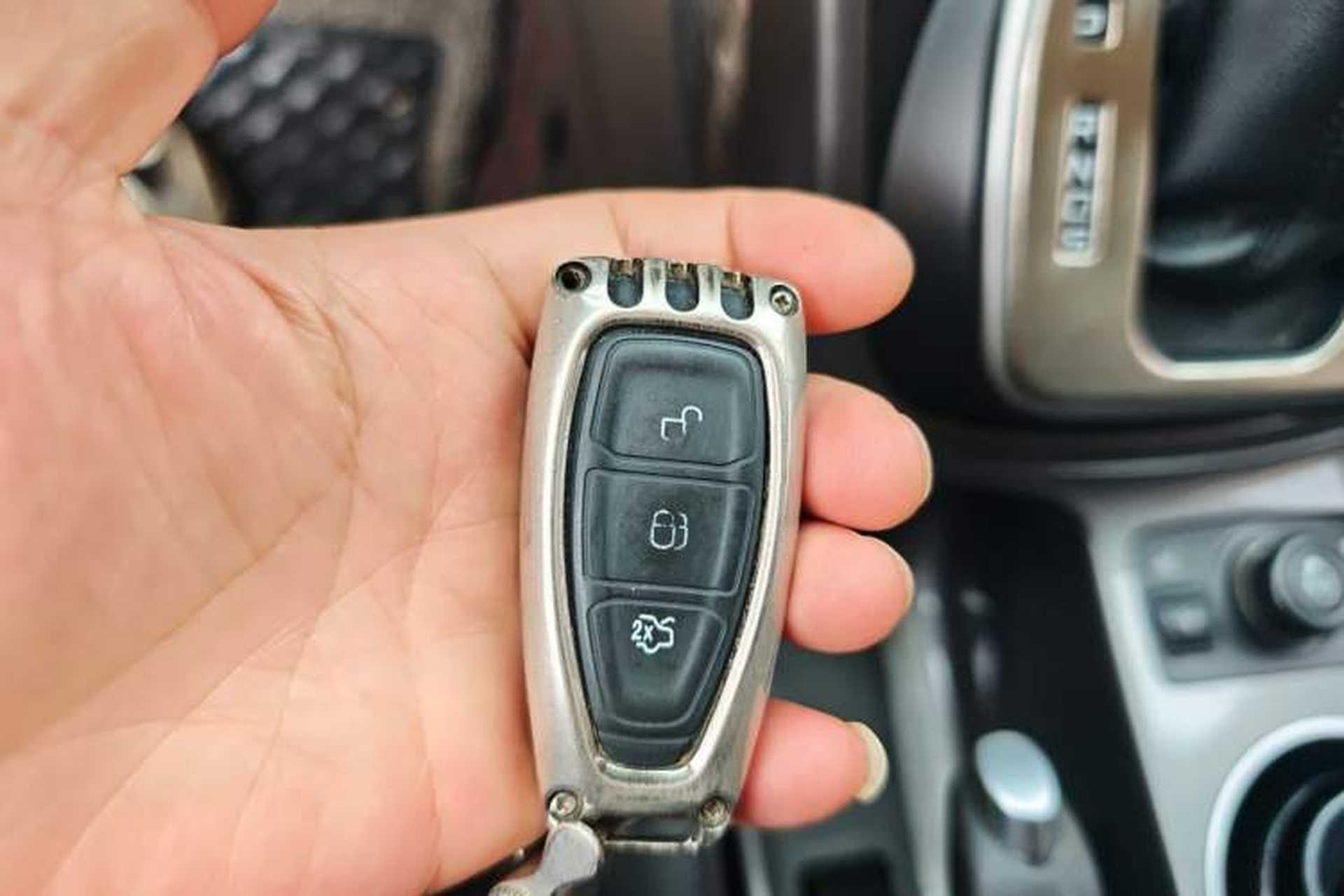 Used Ford Kuga 2015 2.0L GTDi Four-Wheel Drive Elite Model Vehicle Key