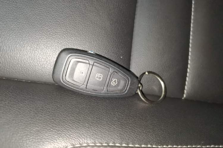 Used Ford Kuga 2015 2.0L GTDi Four-Wheel Drive Elite Model Vehicle Key