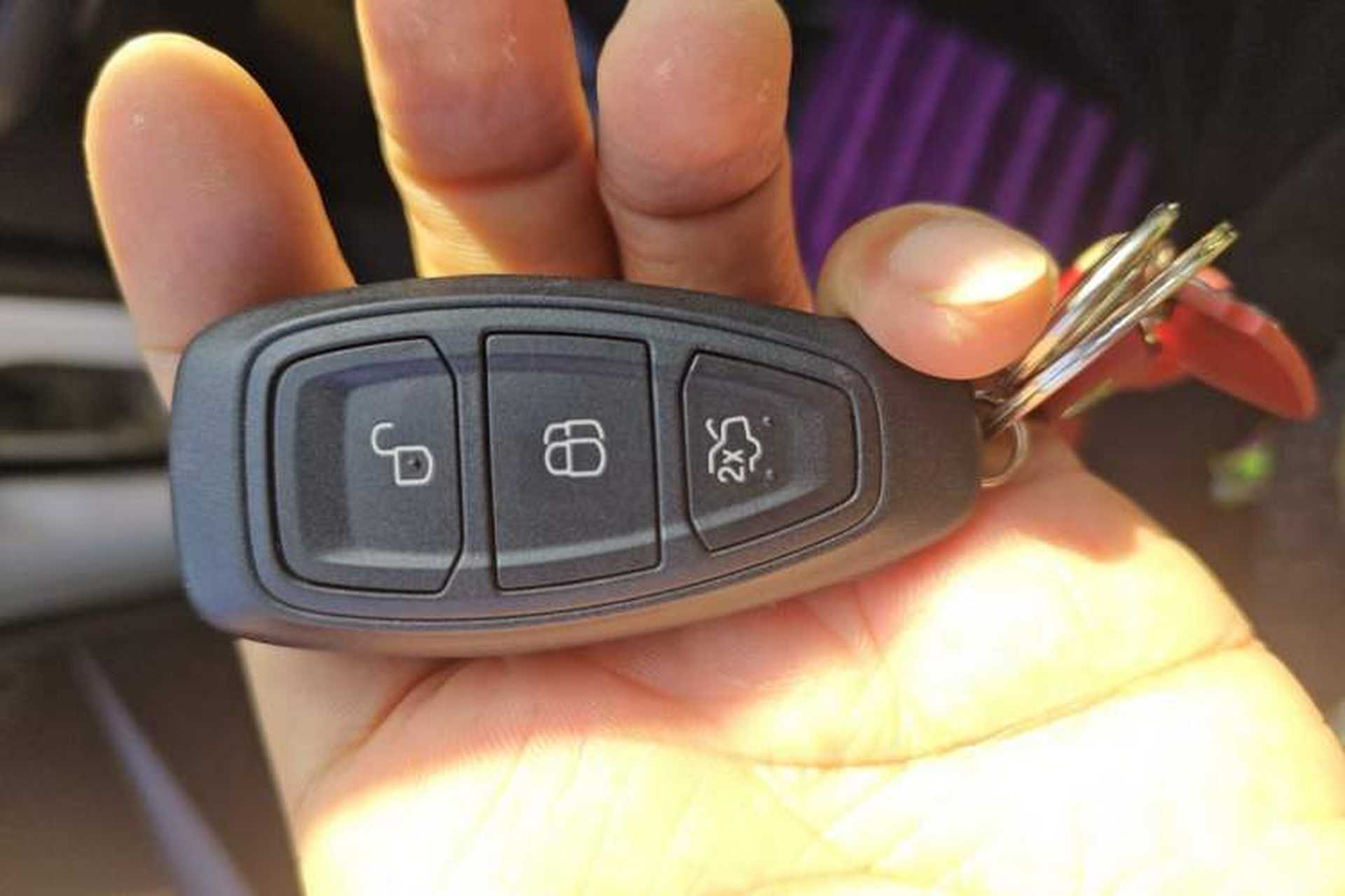 Used Ford Kuga 2015 2.0L GTDi Four-Wheel-Drive Sport Model Vehicle Key