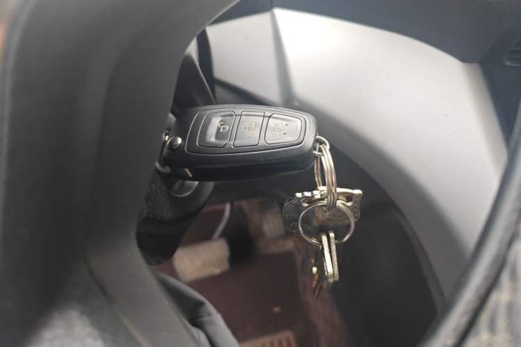 Used Ford Kuga 2015 1.5L GTDi Two-Wheel Drive Fashion Edition Vehicle Key