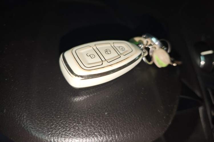 Used Ford Kuga 2015 1.5L GTDi Four-Wheel-Drive Elite Model Vehicle Key