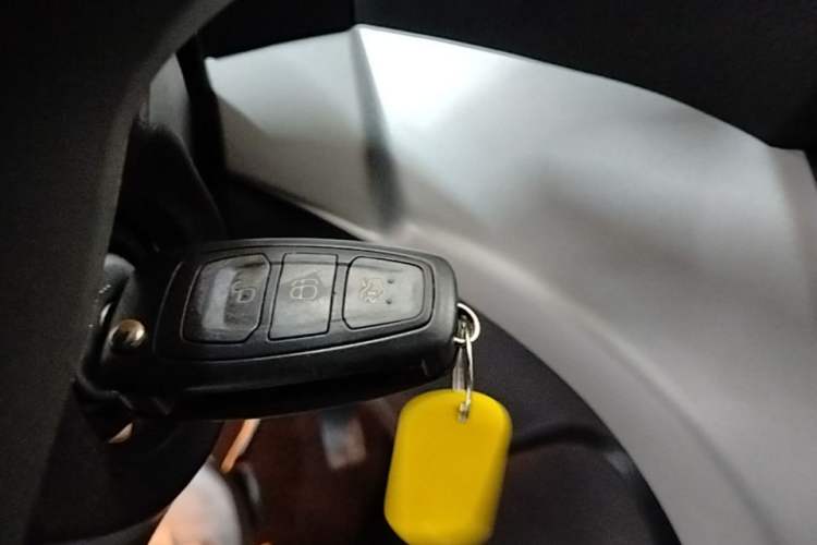 Used Ford Kuga 2015 1.5L GTDi Two-Wheel Drive Fashion Edition Vehicle Key