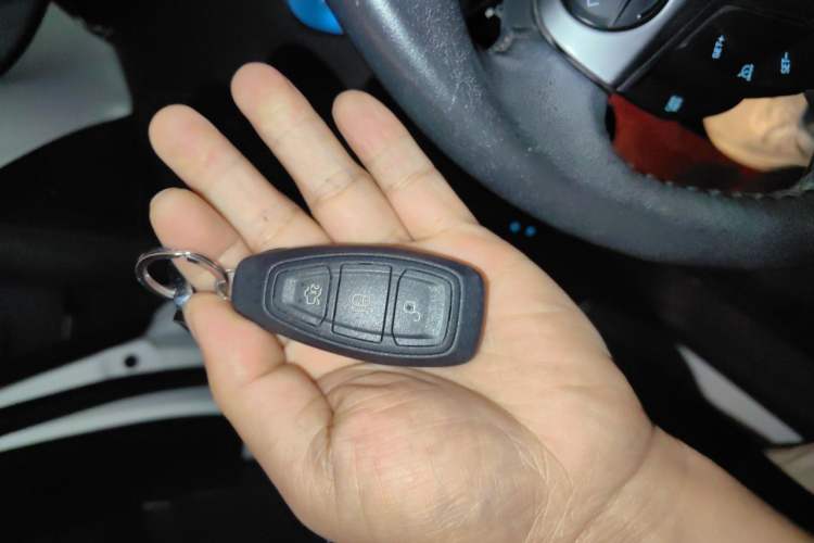 Used Ford Kuga 2015 1.5L GTDi Four-Wheel-Drive Elite Model Vehicle Key