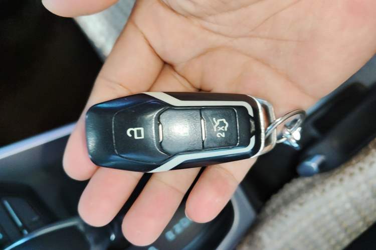 Used Ford Kuga 2015 1.5L GTDi Two-Wheel-Drive Comfort Model Vehicle Key