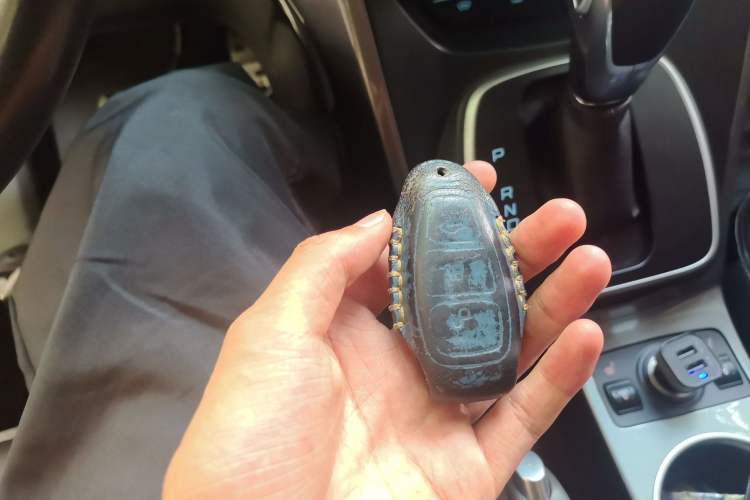 Used Ford Kuga 2015 2.0L GTDi Four-Wheel Drive Prestige Model Vehicle Key