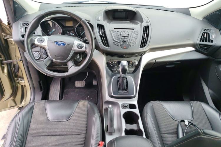Used Ford Kuga 2015 1.5L GTDi Two-Wheel Drive Fashion Edition Center Console