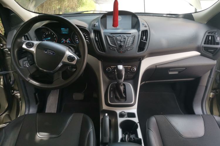 Used Ford Kuga 2015 1.5L GTDi Two-Wheel Drive Fashion Edition Center Console