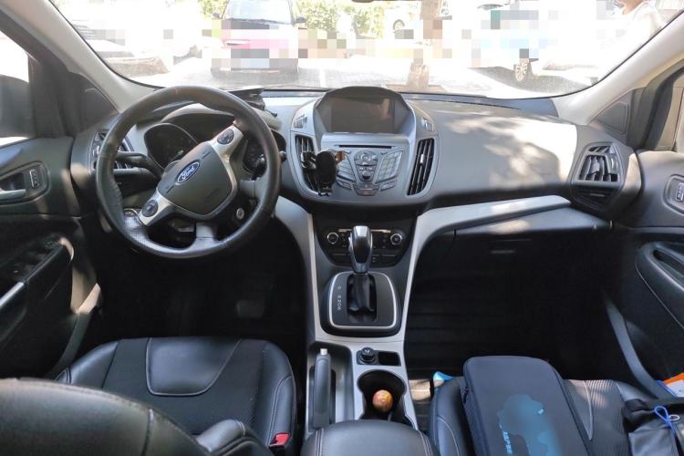 Used Ford Kuga 2015 1.5L GTDi Two-Wheel Drive Fashion Edition Center Console