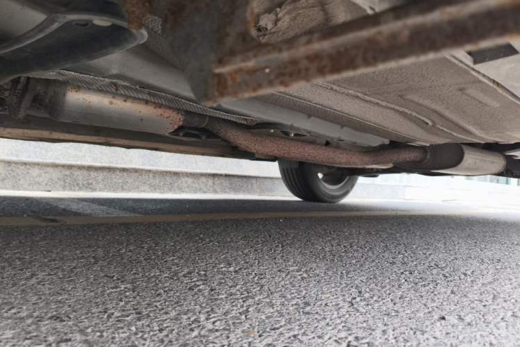 Used Ford Kuga 2015 2.0L GTDi Four-Wheel-Drive Sport Model Chassis Front Left
