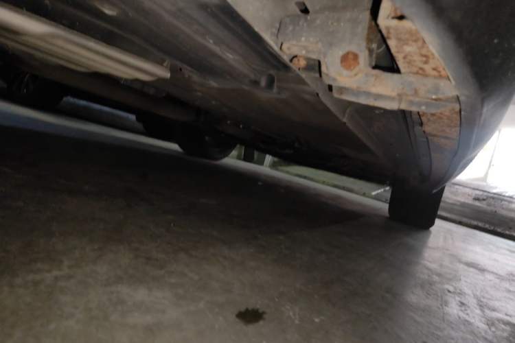 Used Ford Kuga 2015 2.0L GTDi Four-Wheel-Drive Sport Model Chassis Rear Right